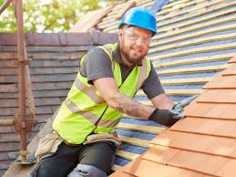 Best Roof Moss and Algae Removal  in Glasgow, MT